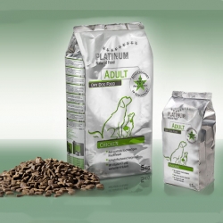 Platinum Adult Chicken 15 kg ( 3 x 5kg balení) + Calibra Joy za