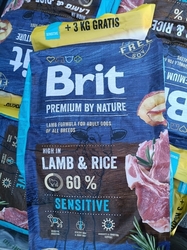 Brit Premium by Nature Sensitive Lamb 15kg + 3kg ZDARMA